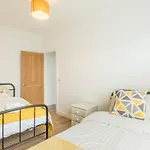 Cosy Two Bedroom Apartment In Excellent Location