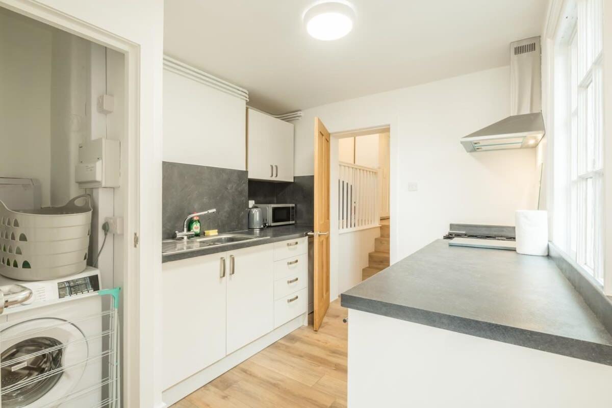 Cosy Two Bedroom In Excellent Location Holiday home *